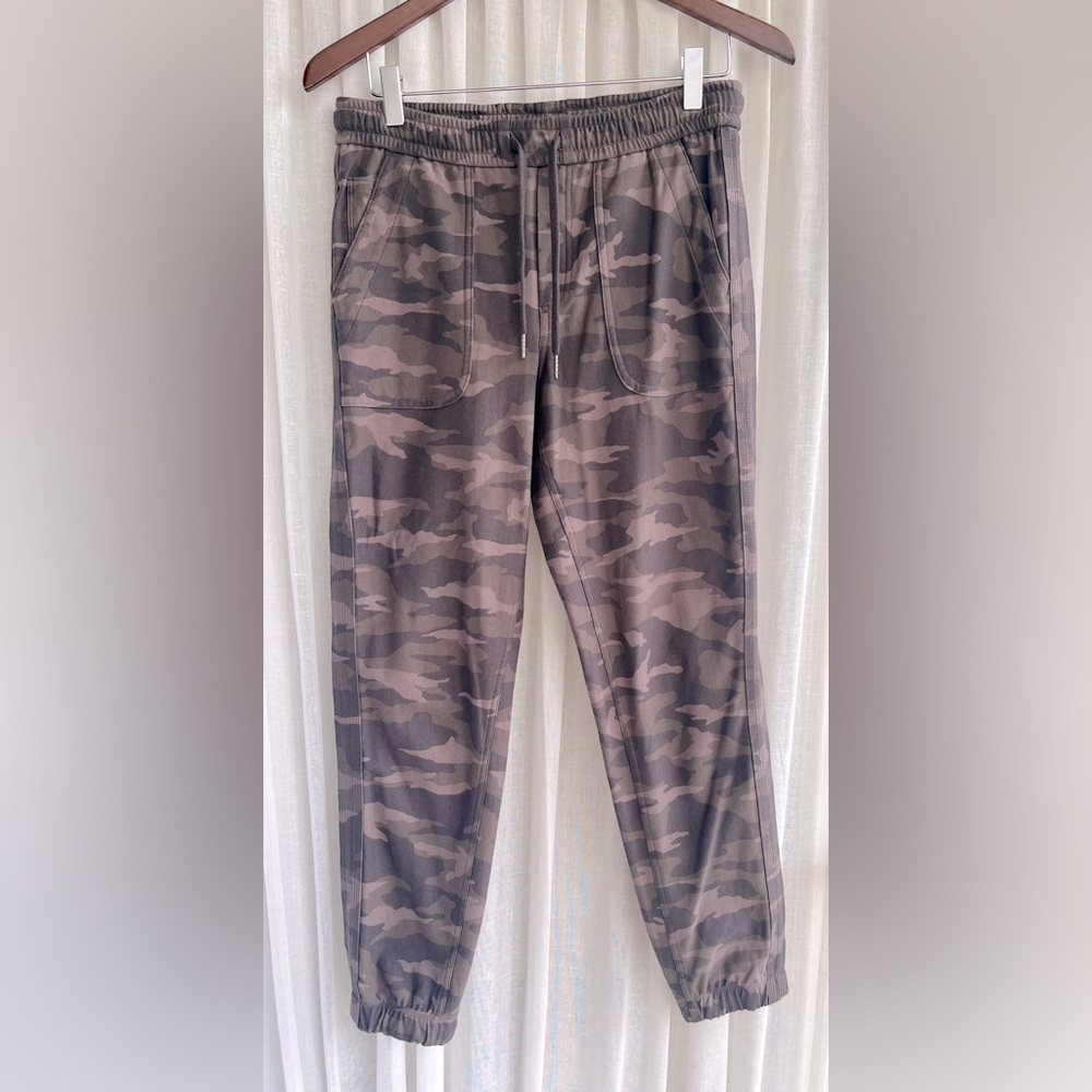Athleta Camouflage Joggers